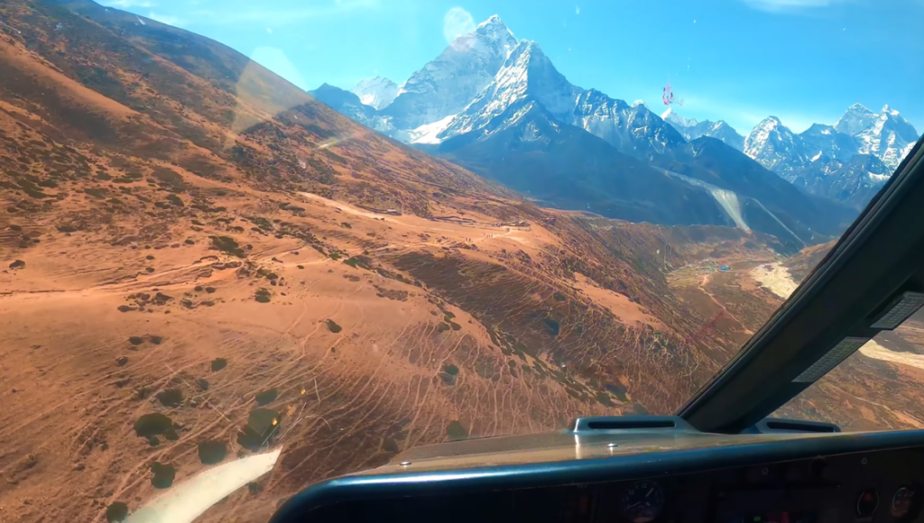 Everest Mountain Flight By Heli — photo 1