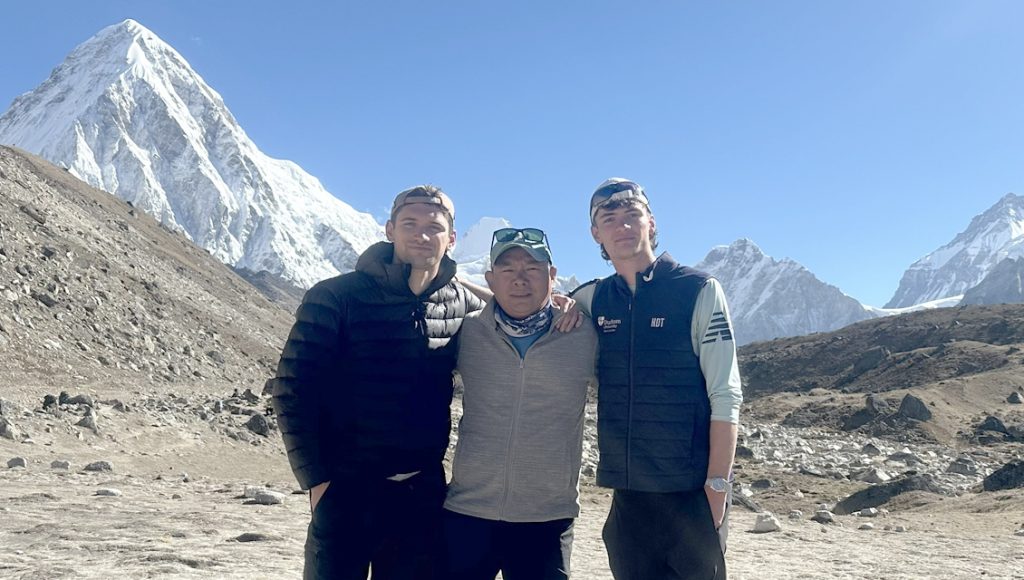 Everest Mountain Flight By Heli — photo 3