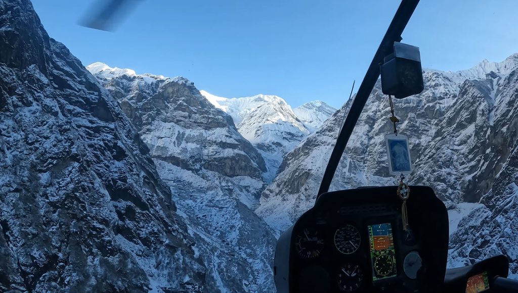 Annapurna Mountain Flight by Heli — photo 3