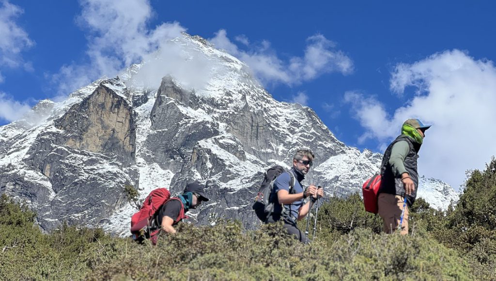 Luxury Gokyo Renjo La Heli Trek — photo 2