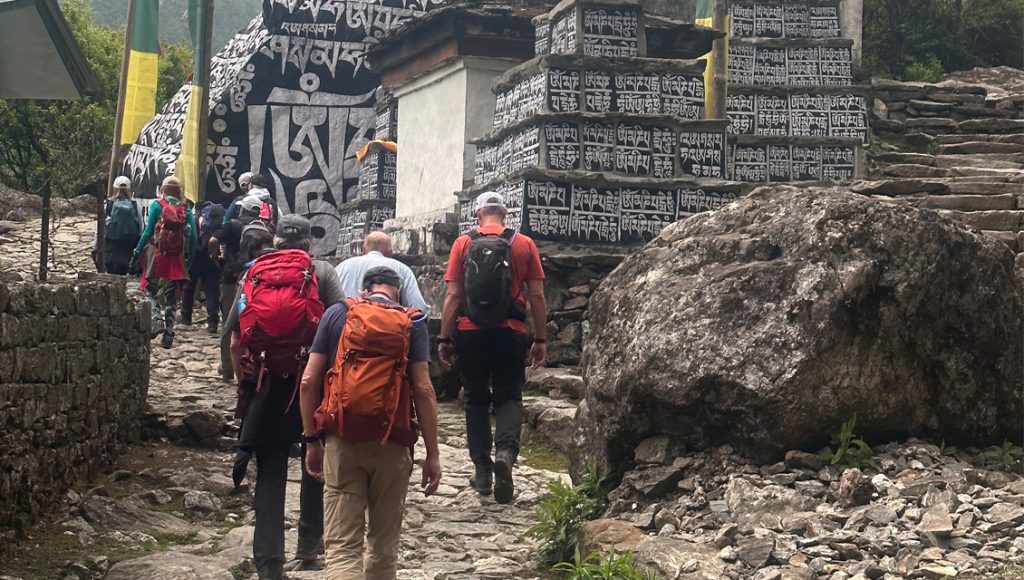 Everest Base Camp & Gokyo Lakes Helicopter Trek — photo 1