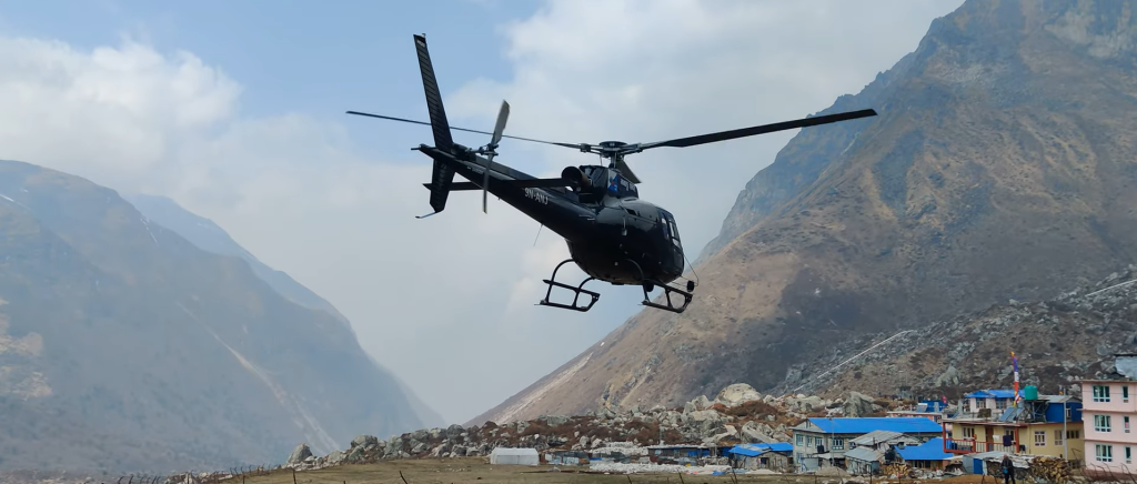 Luxury Langtang Valley Heli Trek — photo 1